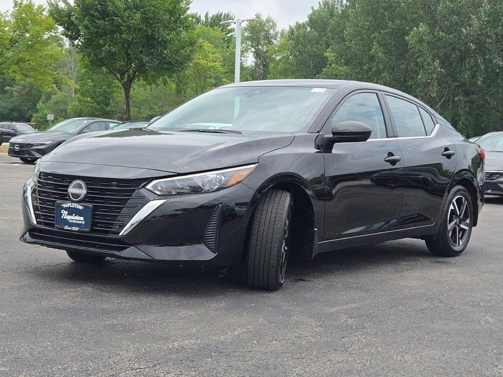 Used 2025 Super Black Nissan SV image 3