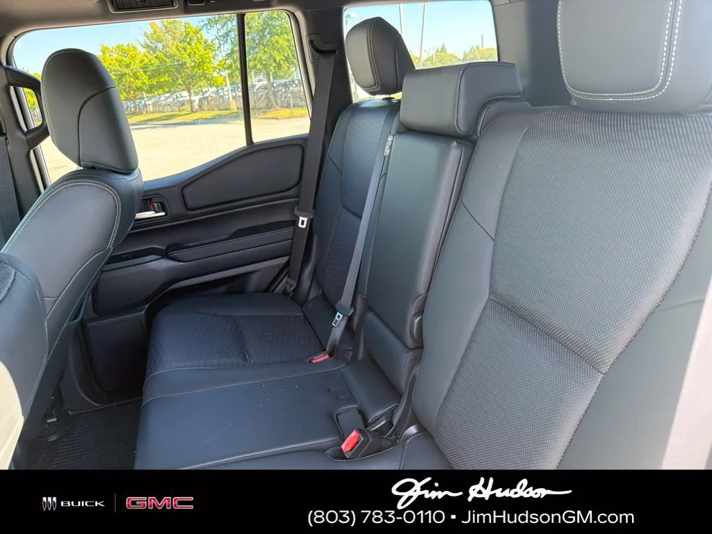 Used 2026  Toyota 4DR 4WD image 11