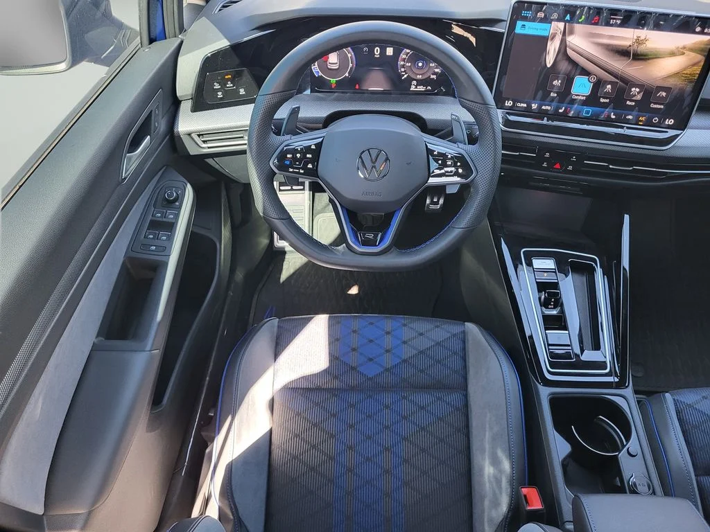 New 2026 Lapiz Blue Metallic Volkswagen 2.0T image 15