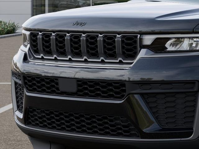 New 2026 Diamond Black Crystal Pearlcoat Jeep Laredo image 66