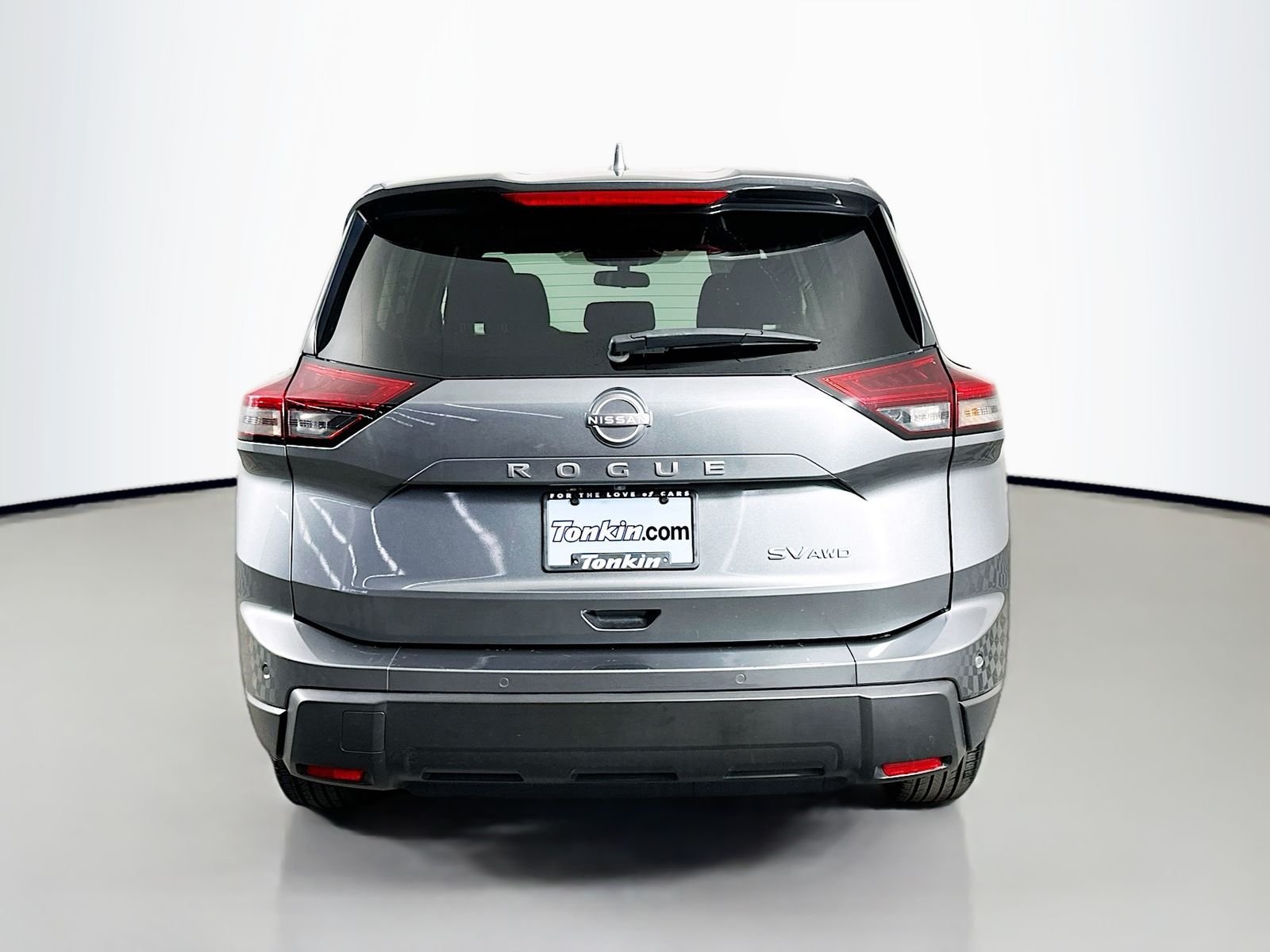 Used 2024 Gun Metallic Nissan SV image 7