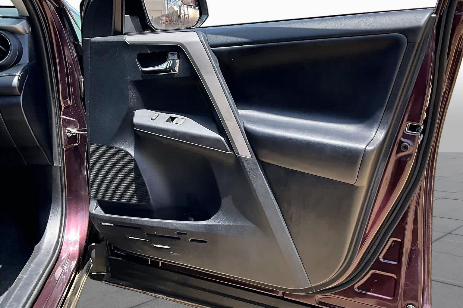 Used 2017 Black Currant Metallic Toyota XLE image 21