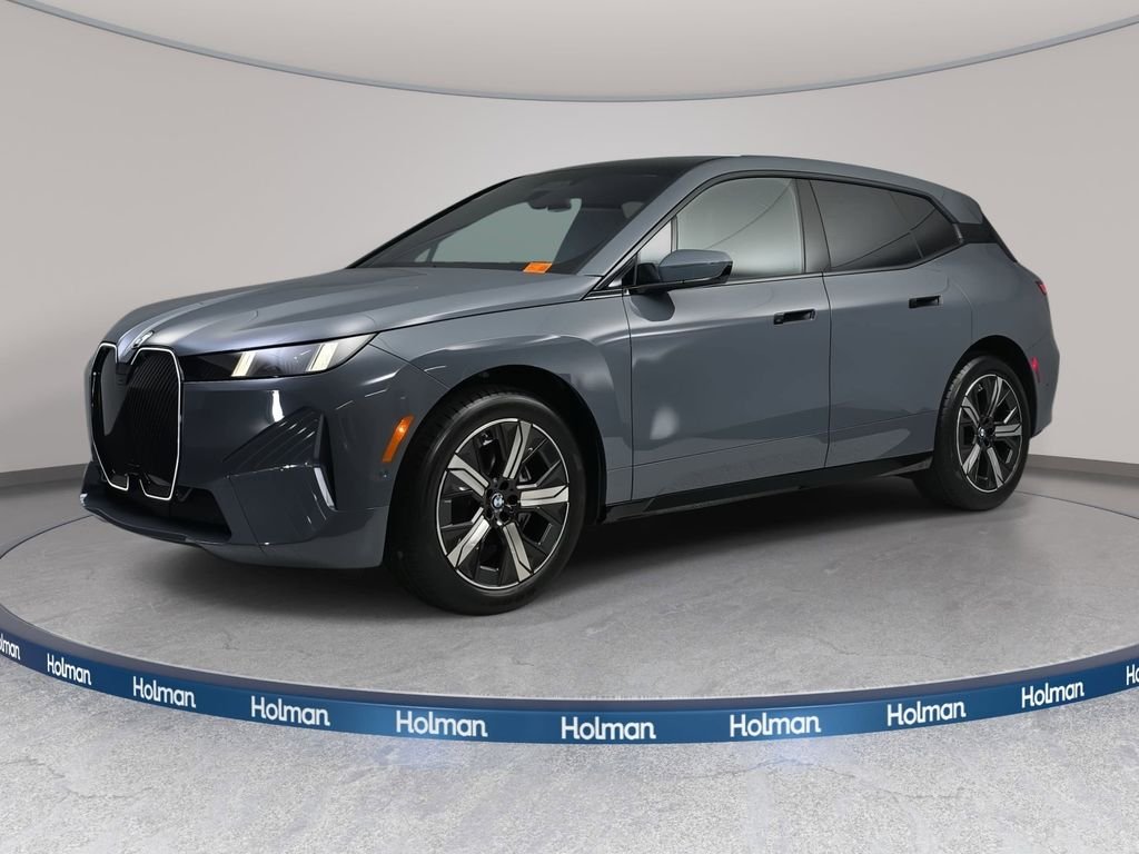 2026 BMW iX xDrive60's photo
