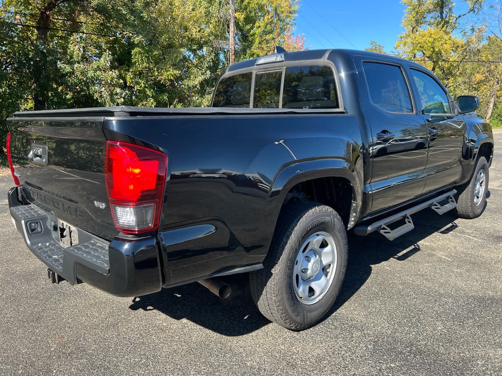 Used 2021 Midnight Black Metallic Toyota SR image 3