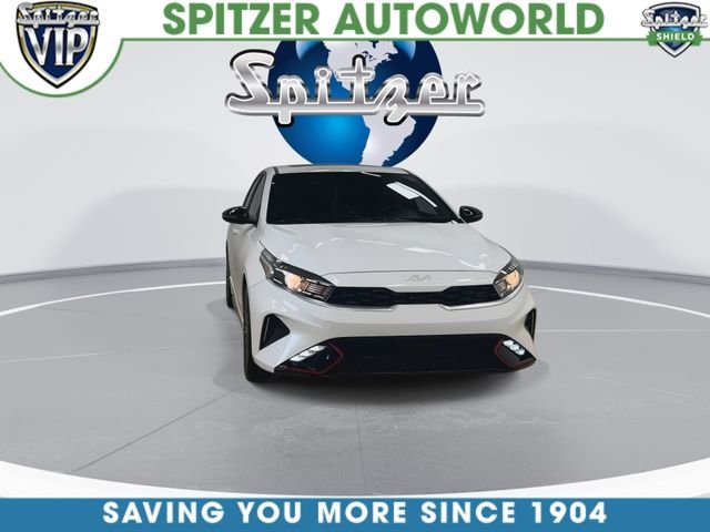 Used 2024 White Kia GT-Line image 4
