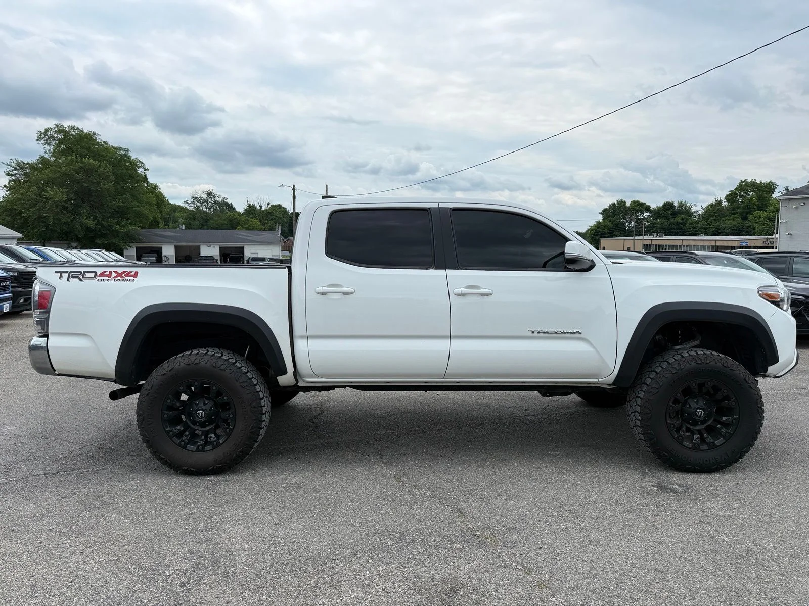 Used 2022 White Toyota TRD Off-Road image 9