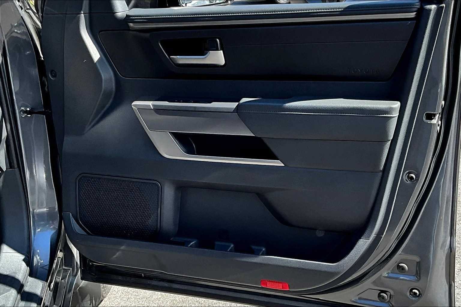 Used 2022 Magnetic Gray Metallic Toyota SR5 image 20