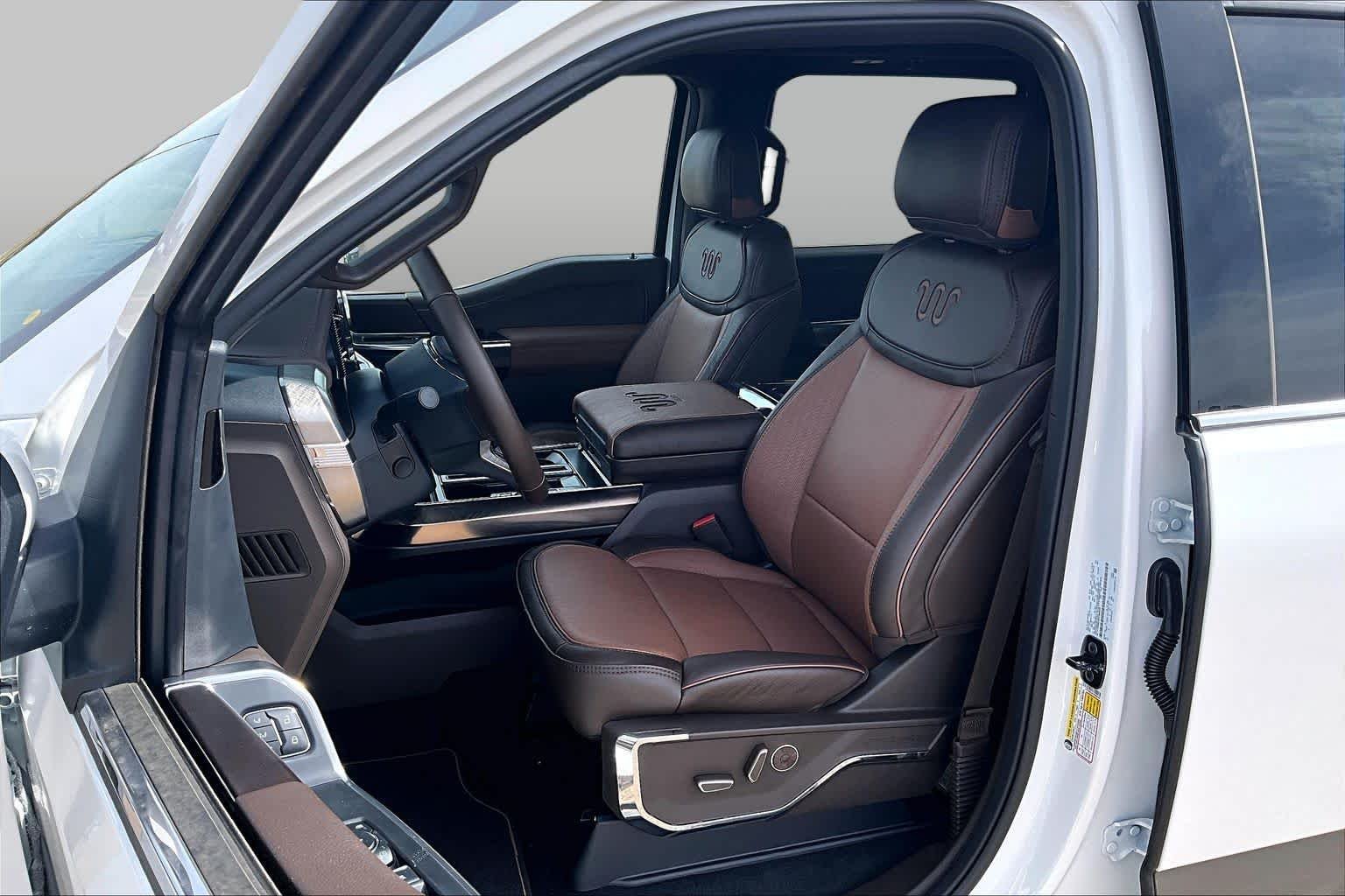 New 2026 Star White Metallic Tri-Coat Ford King Ranch® image 9