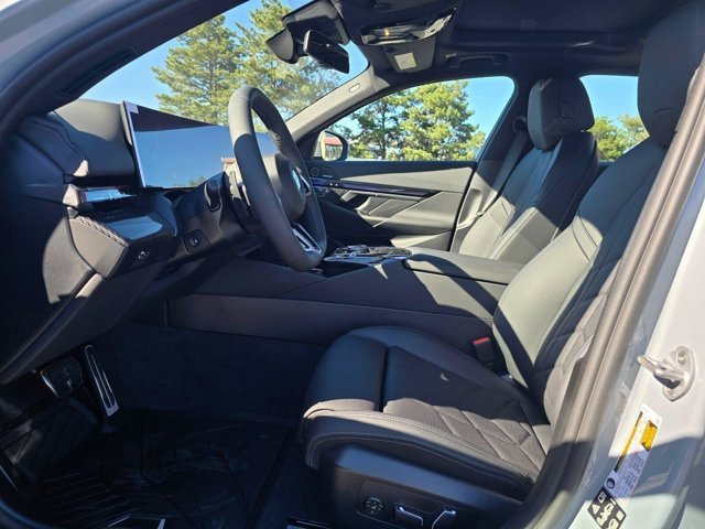 New 2027 Brooklyn Grey Metallic BMW 530i xDrive image 10
