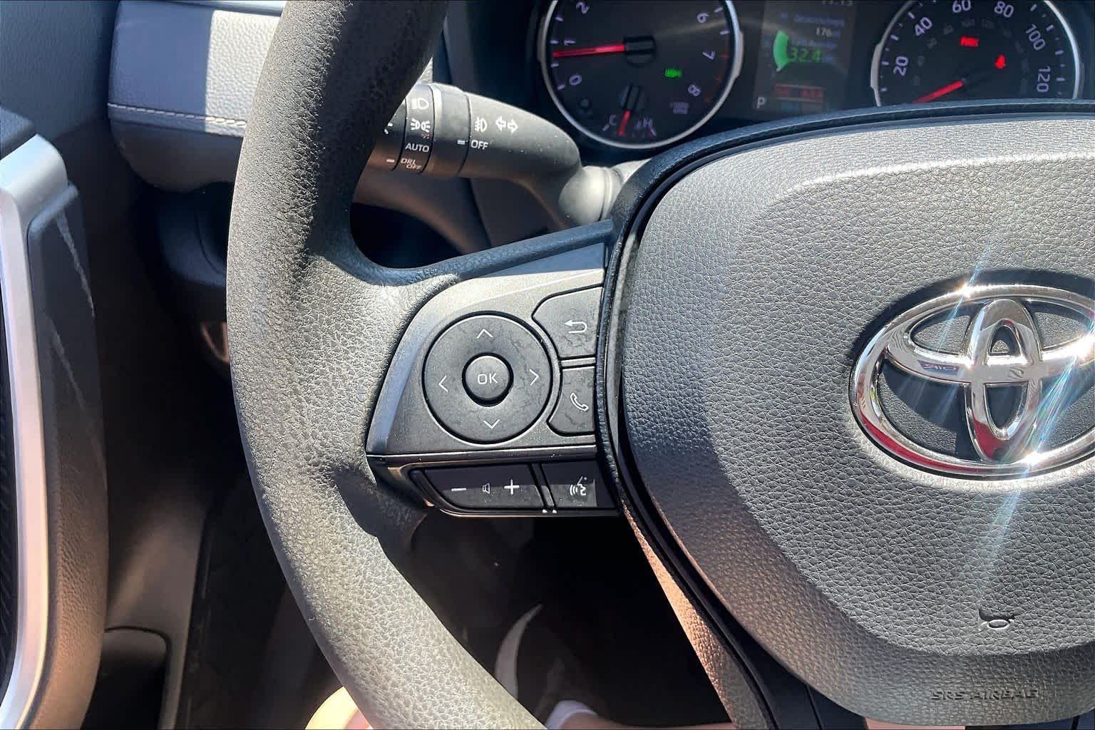Used 2020 Blue Flame Toyota XLE image 24