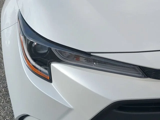 New 2026 Wind Chill Pearl Toyota LE image 10