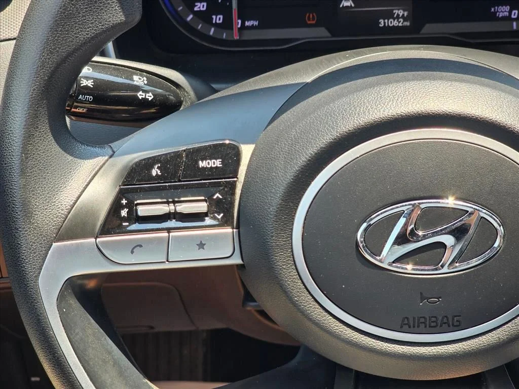 Used 2024 Gray Hyundai SEL image 15