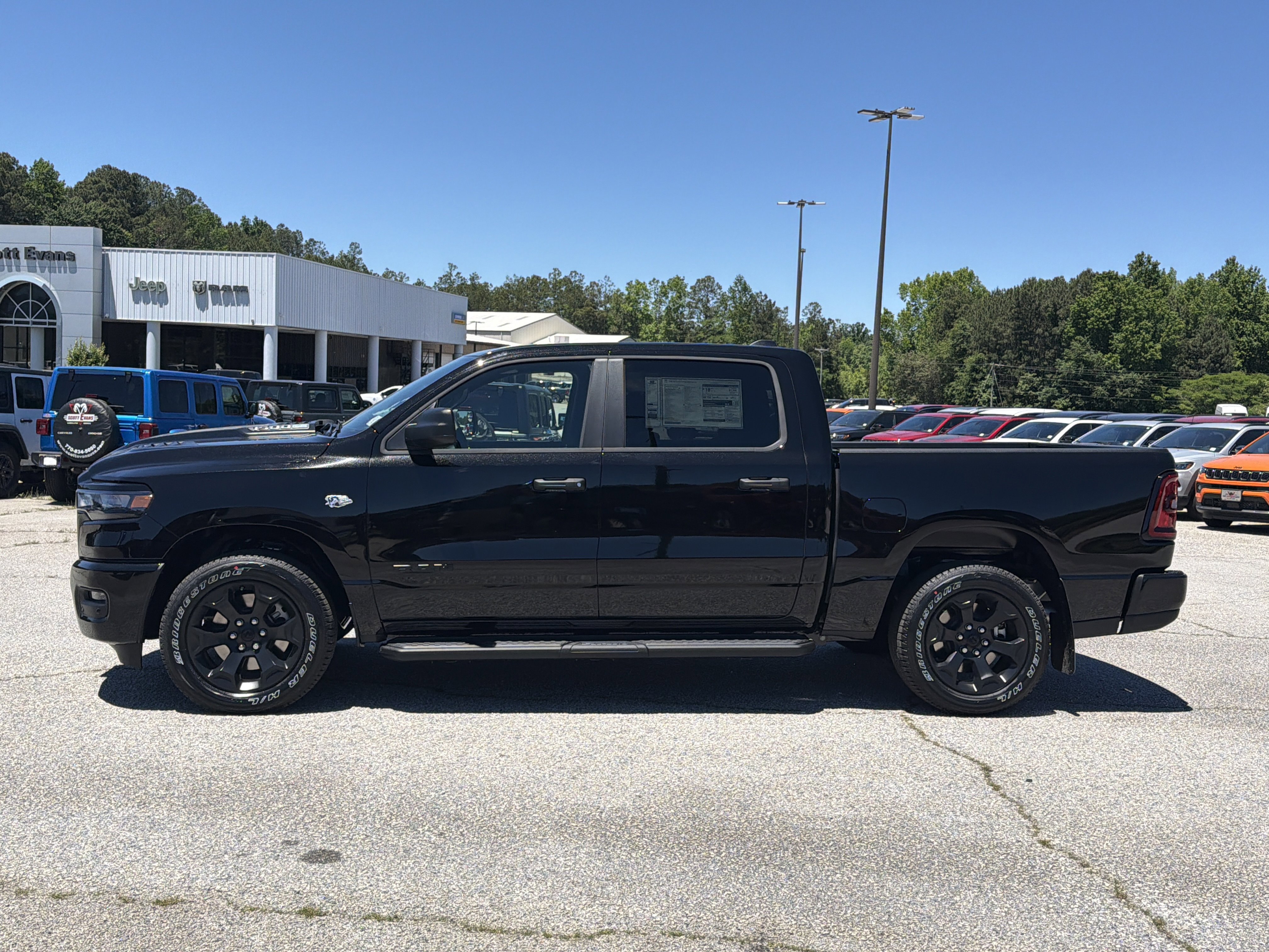 New 2026 Diamond Black Crystal Pearl-Coat Exterior Paint RAM Express image 5