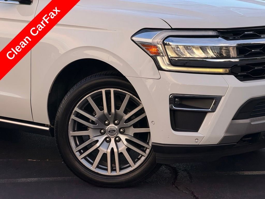 Used 2022 White Ford Limited image 6