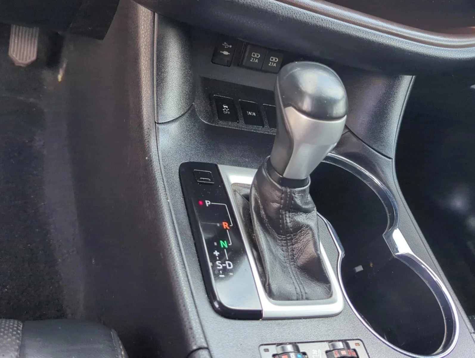 Used 2019 Celestial Silver Metallic Toyota Limited image 21