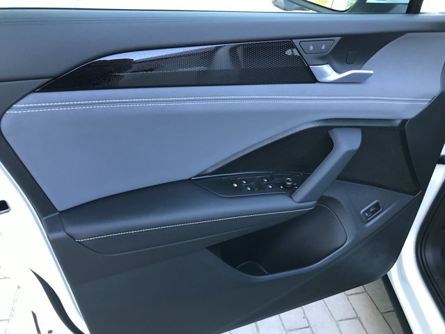 New 2026 Pure White Volkswagen SE image 13