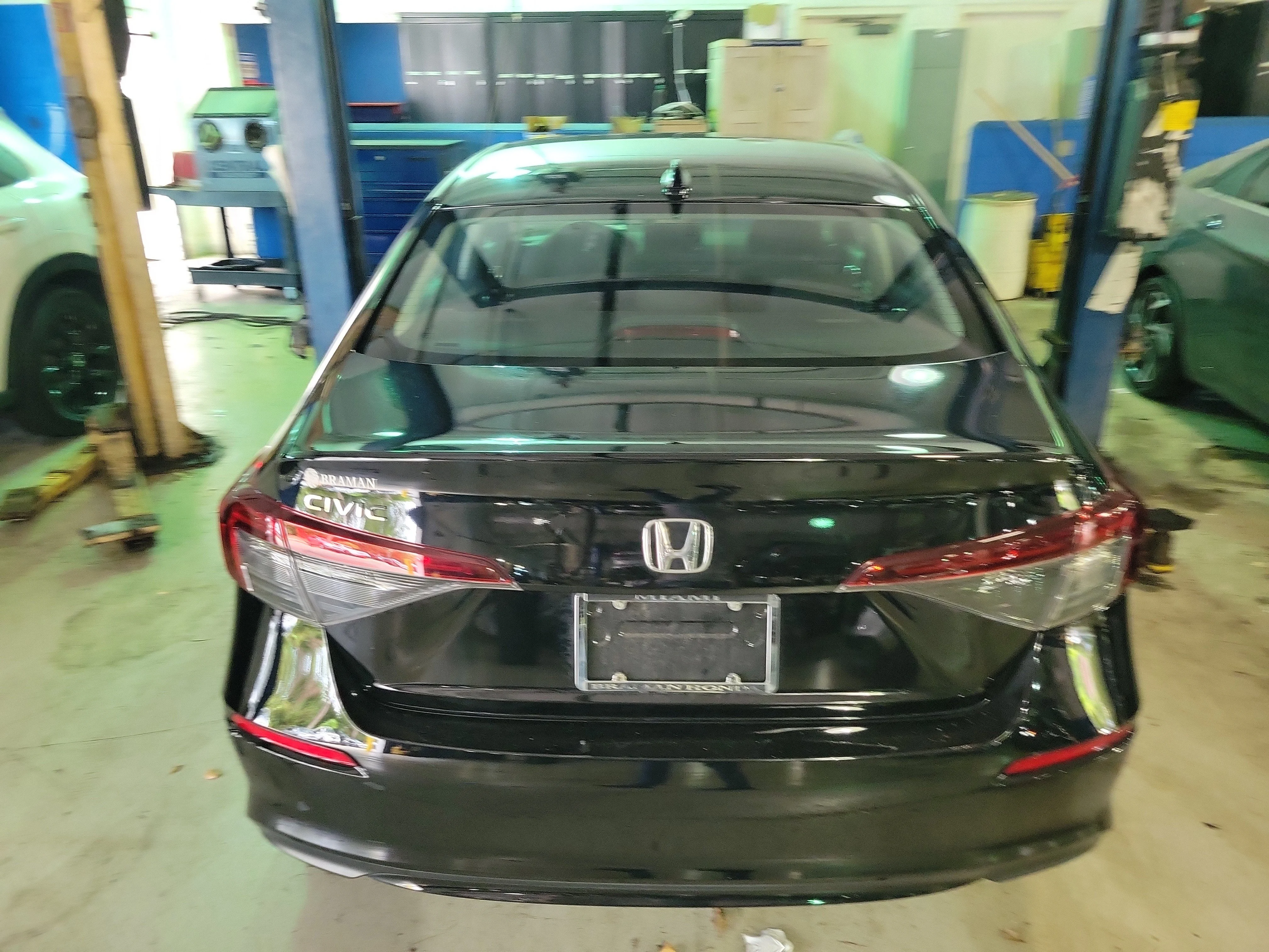 Certified Used 2025 Crystal Black Pearl Honda 4D LX image 5