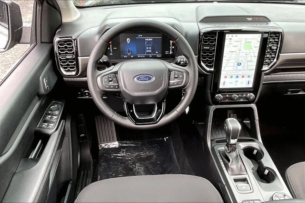 New 2026 Black Ford XLT image 4