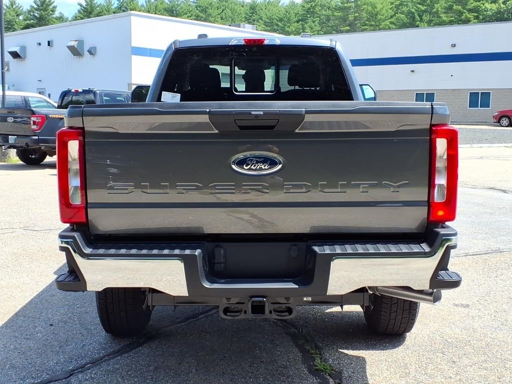 New 2026 Carbonized Gray Metallic Ford F-350® XLT image 6