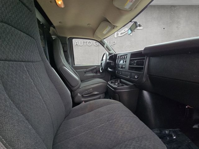 Used 2024 White GMC Work Van image 24