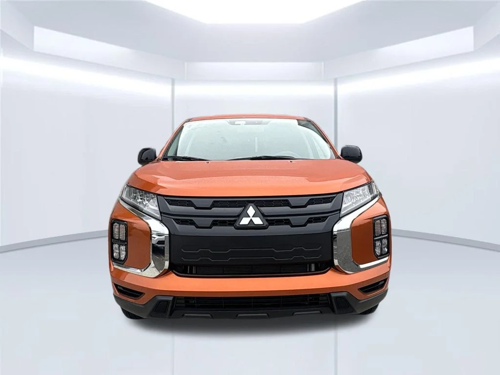 New 2026 Orange Mitsubishi 2.0 LE image 4