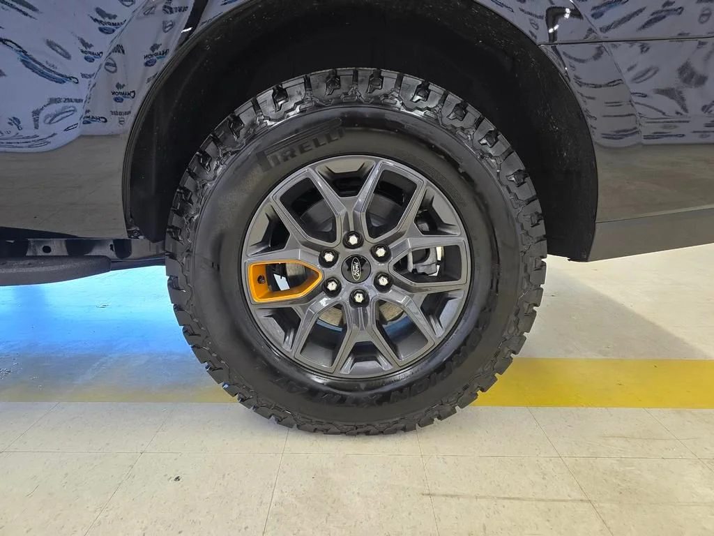 New 2027 Agate Black Metallic Ford Tremor® image 26