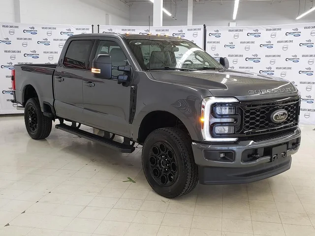 2026 Ford Super Duty F-350® XLT