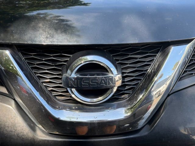 Used 2014 Black Nissan S image 13