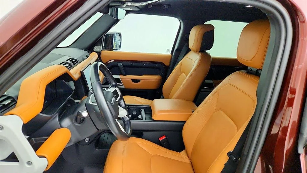 2023 Land Rover Defender SE - Photo 21
