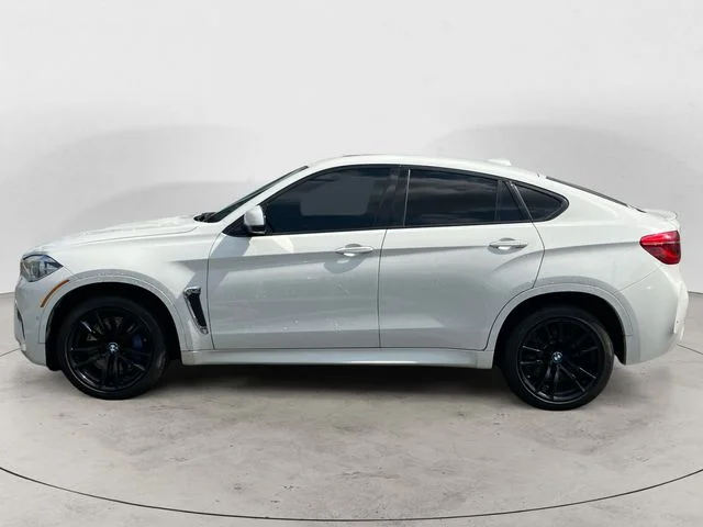 Used 2015 White BMW Base image 3
