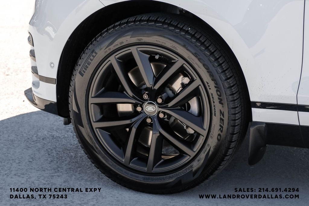 Used 2026 White Land Rover Dynamic SE image 62