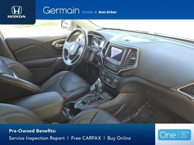 Used 2020 Billet Silver Metallic Jeep Latitude Plus image 15