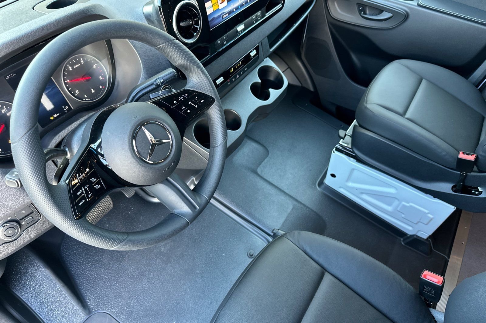 2026 Mercedes-Benz Sprinter Cargo Van Base - Photo 9