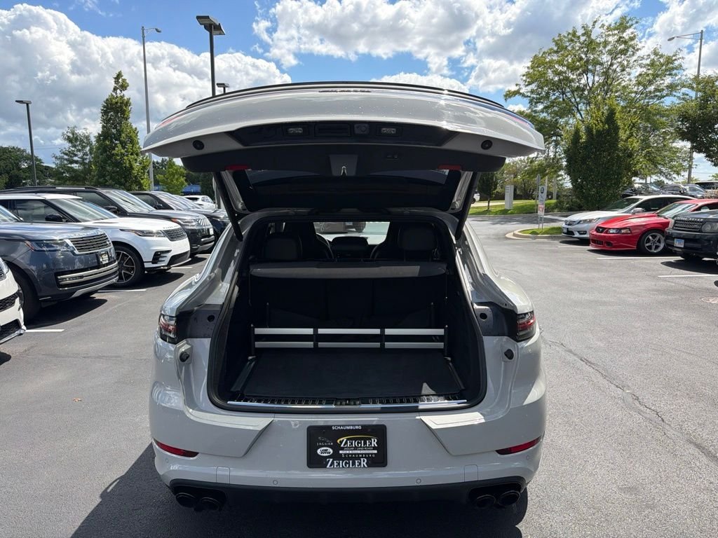 Used 2022 Gray Porsche  image 16