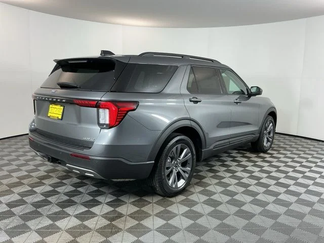 New 2026 Carbonized Gray Metallic Ford Active image 5