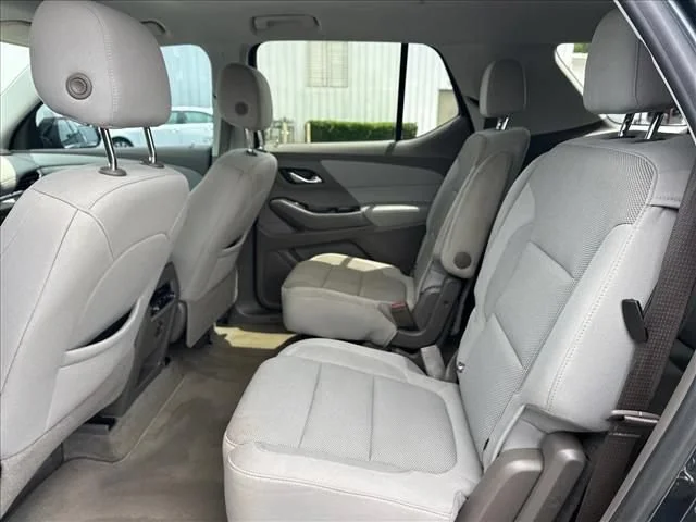 Certified Used 2020 GRAPHITE METALLIC Chevrolet LT Cloth image 16