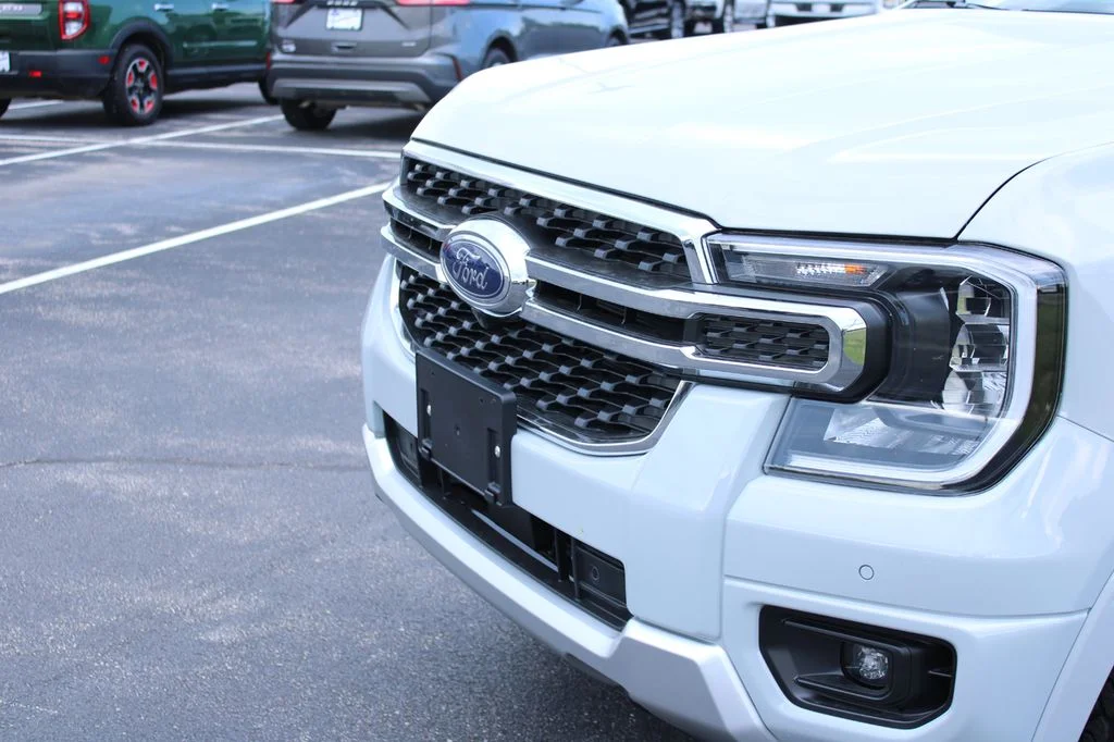 New 2026 Avalanche Ford Lariat® image 4