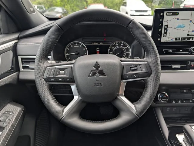 New 2026 Graphite Gray Mitsubishi LE 1.5T S-AWC image 8