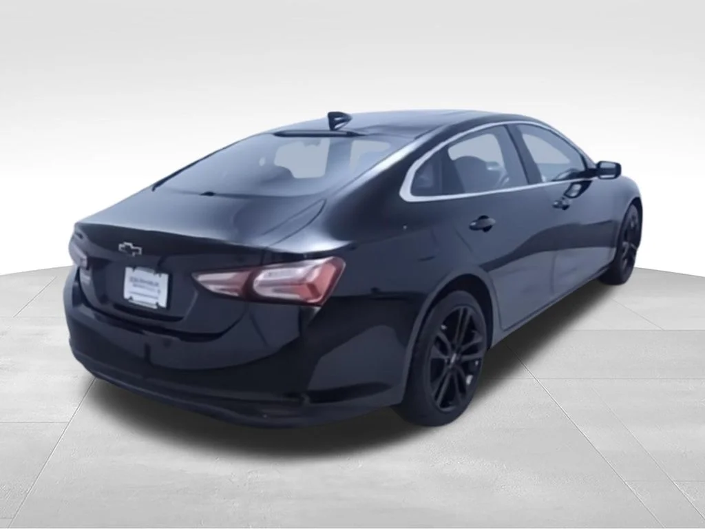 Used 2023  Chevrolet LT image 10