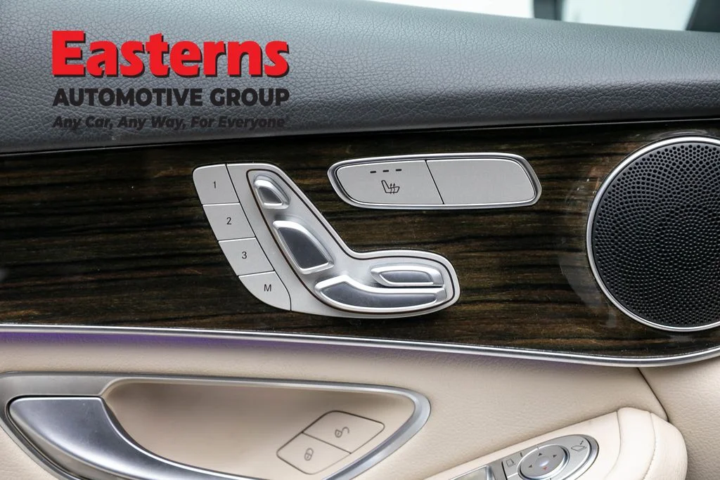 Used 2022 Black Mercedes-Benz GLC 300 image 21
