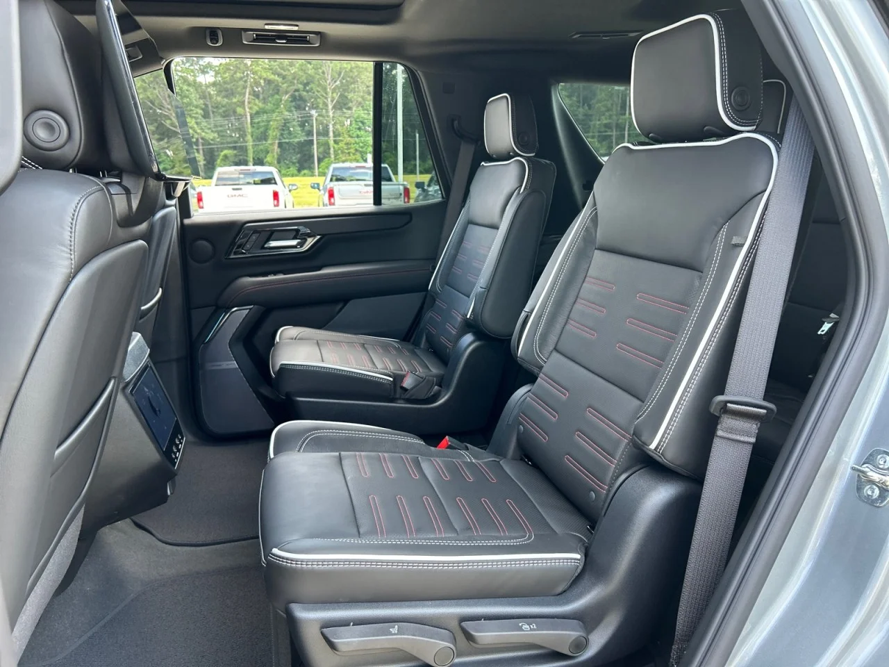 New 2026 Sterling Metallic GMC AT4 Ultimate image 17