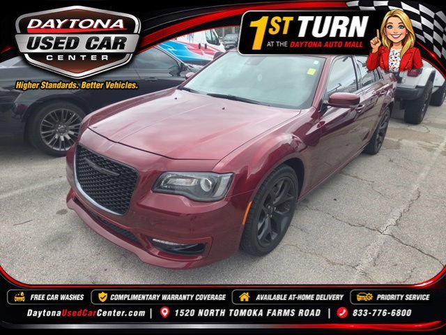 2023 Chrysler 300 Touring L RWD's photo