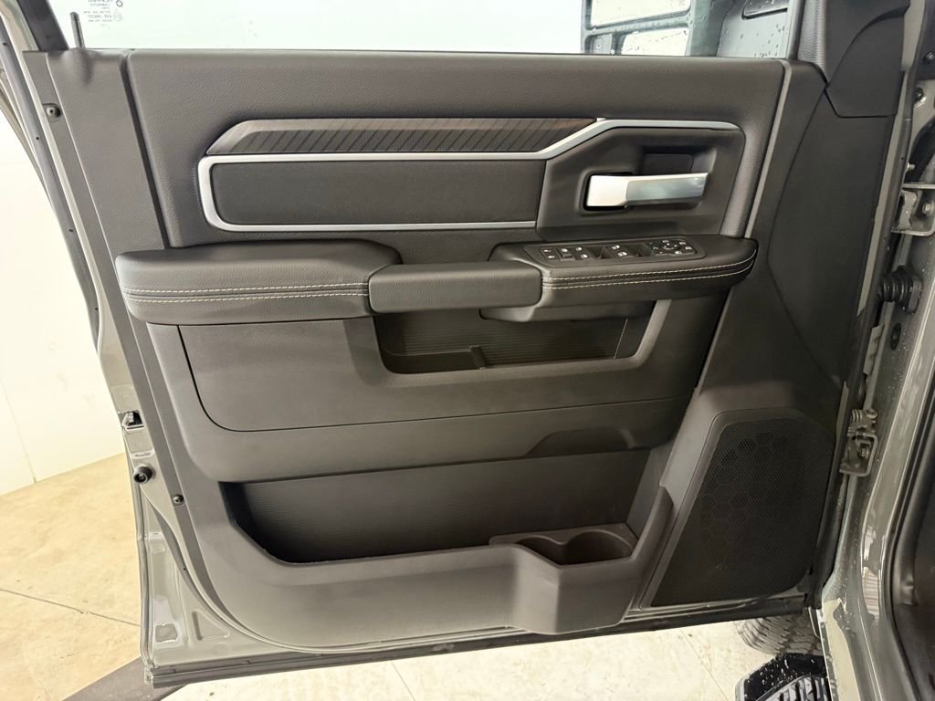 2026 RAM 2500 Big Horn - Photo 11