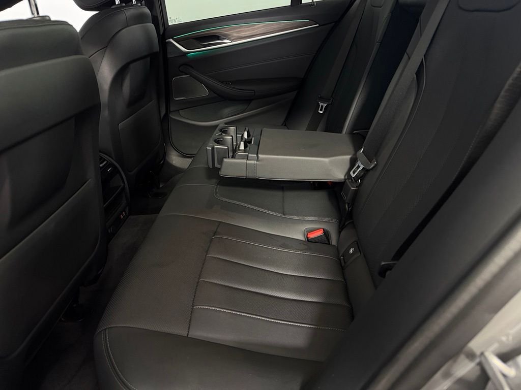 Used 2021 Gray BMW 540i image 26