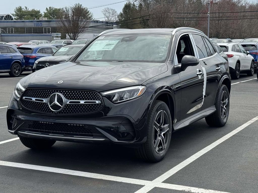 New 2026 Black Mercedes-Benz GLC 300 image 7