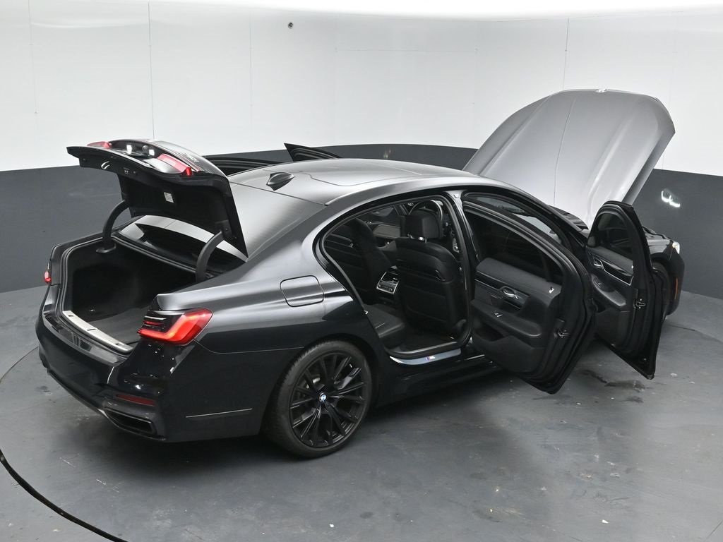 2022 BMW 750LI - Image 49