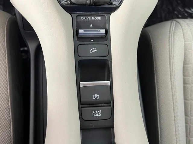 New 2027 Nordic Forest Pearl Honda LX AWD image 24