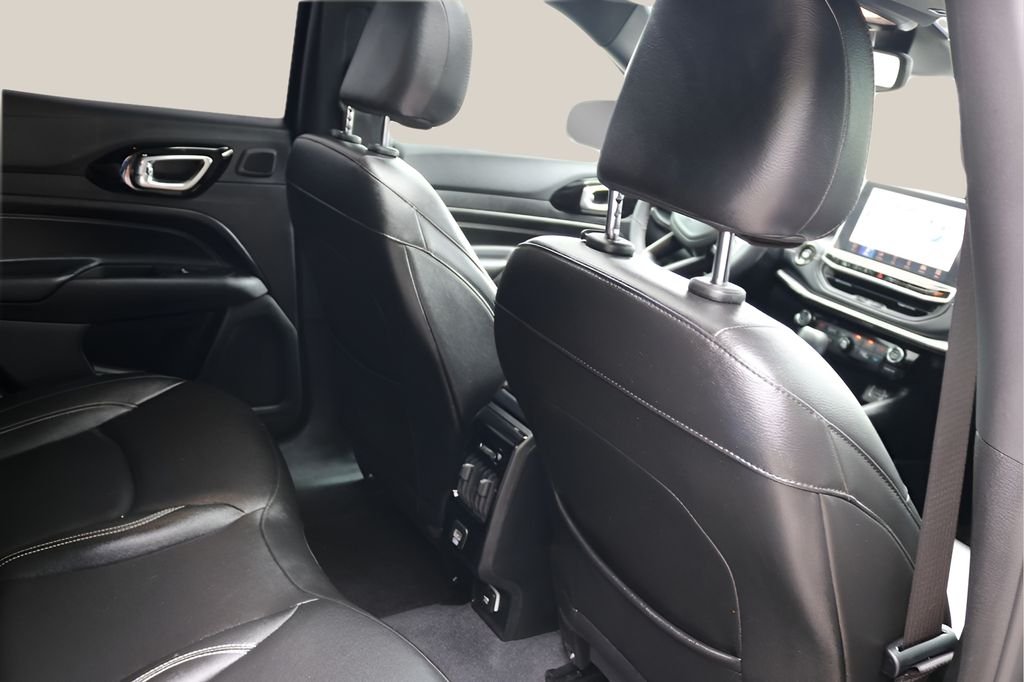 Used 2024 Black Jeep Limited image 19
