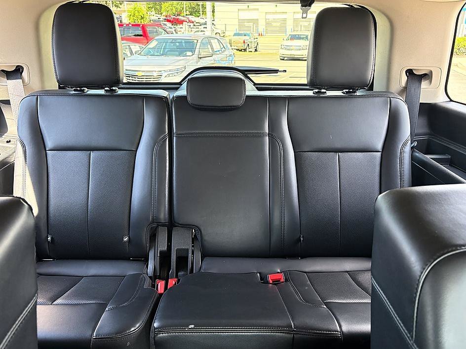 Used 2024 Gray Metallic Ford XLT image 12