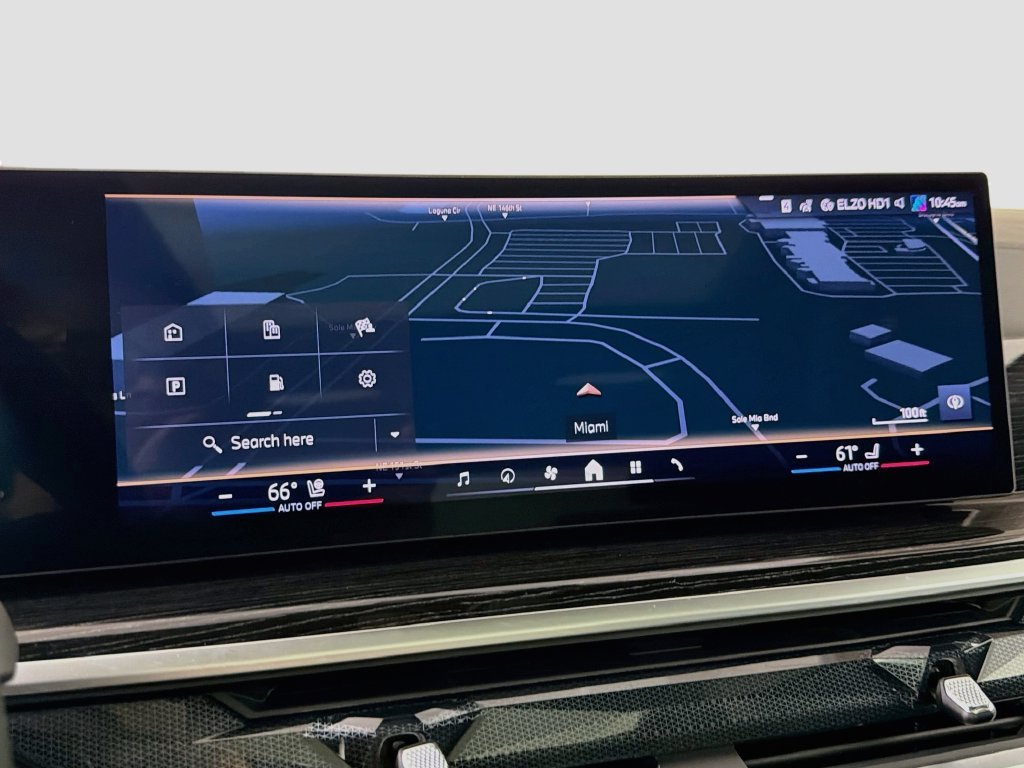 Used 2027 Black BMW xDrive40i image 13